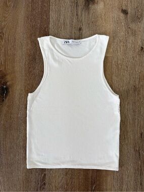 NWOT ZARA Knit Cropped Tank Top in White Size: S| Summer, Minimalist